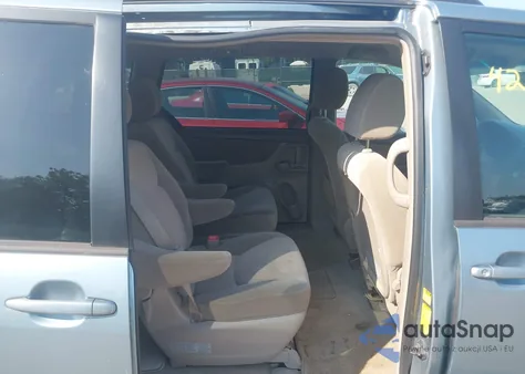 2009 Toyota Sienna Le z USA, uszkodzony, nr VIN 5TDZK23CX9S270124